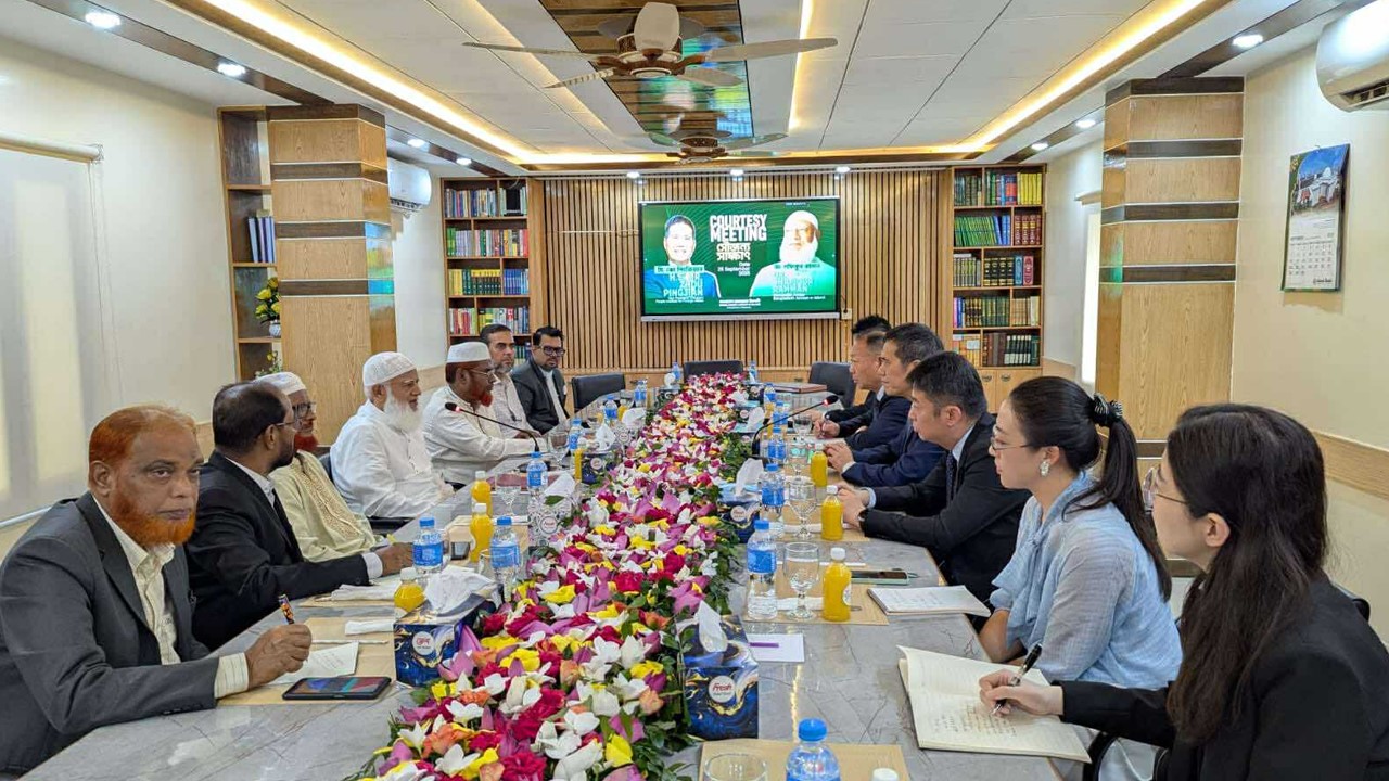 চীনা প্রতিনিধি দলের সঙ্গে জামায়াত আমিরের বৈঠক